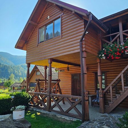 Guesthouse Kolo Druziv 塔塔里夫 外观 照片