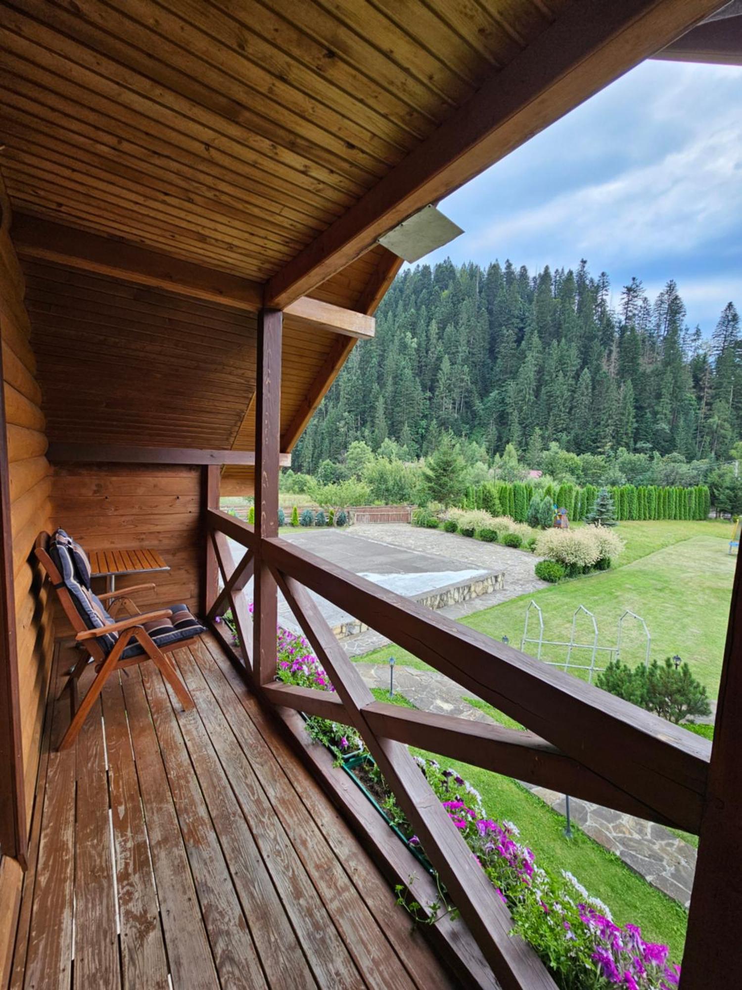 Guesthouse Kolo Druziv 塔塔里夫 外观 照片