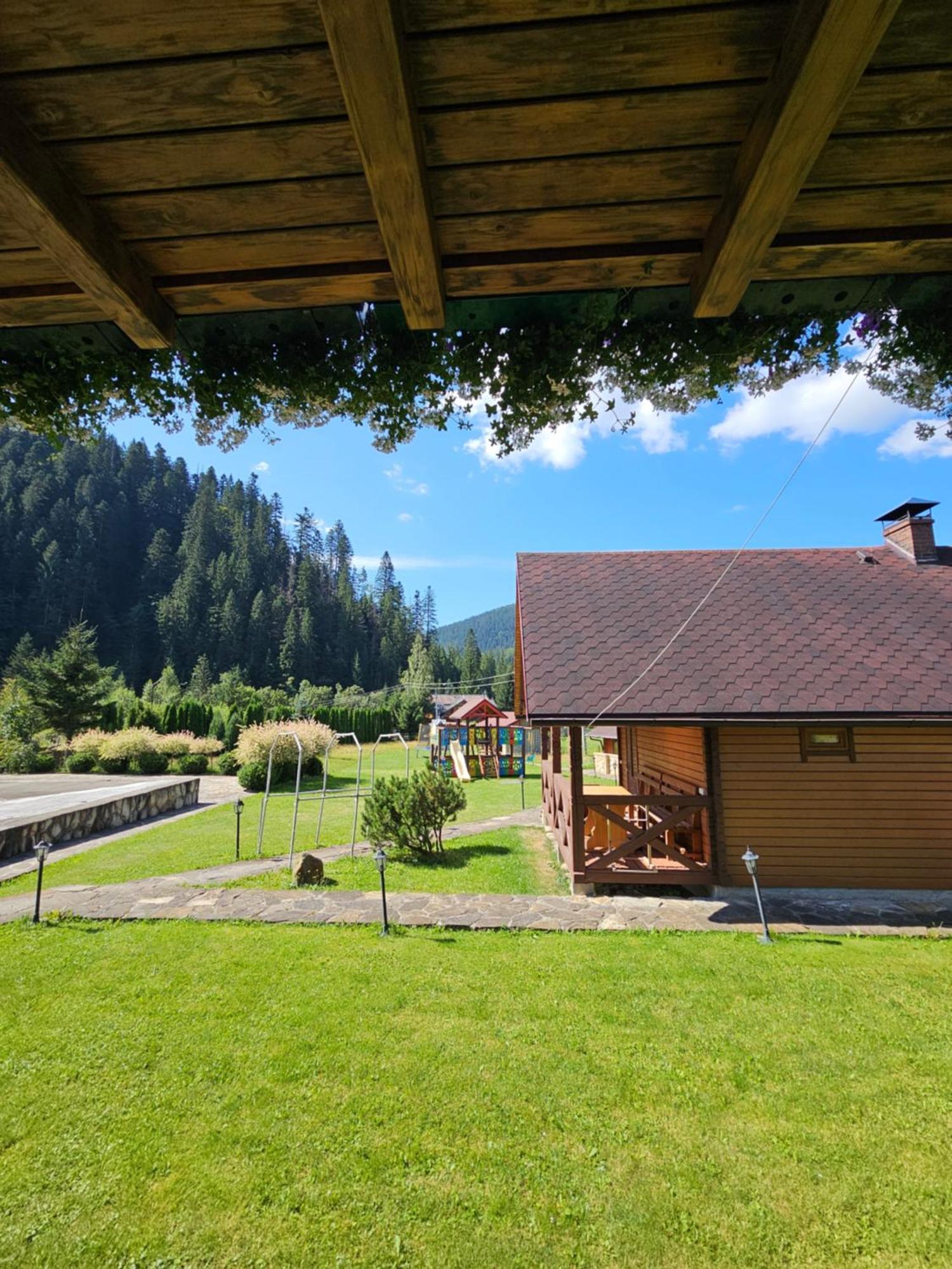 Guesthouse Kolo Druziv 塔塔里夫 外观 照片