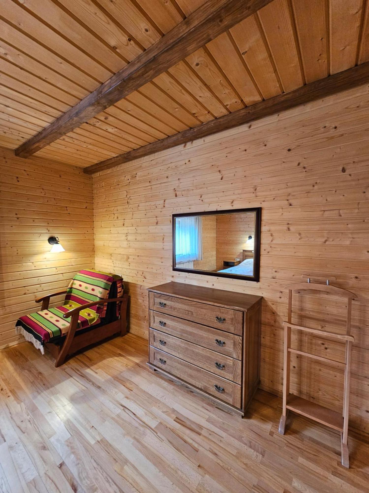 Guesthouse Kolo Druziv 塔塔里夫 外观 照片