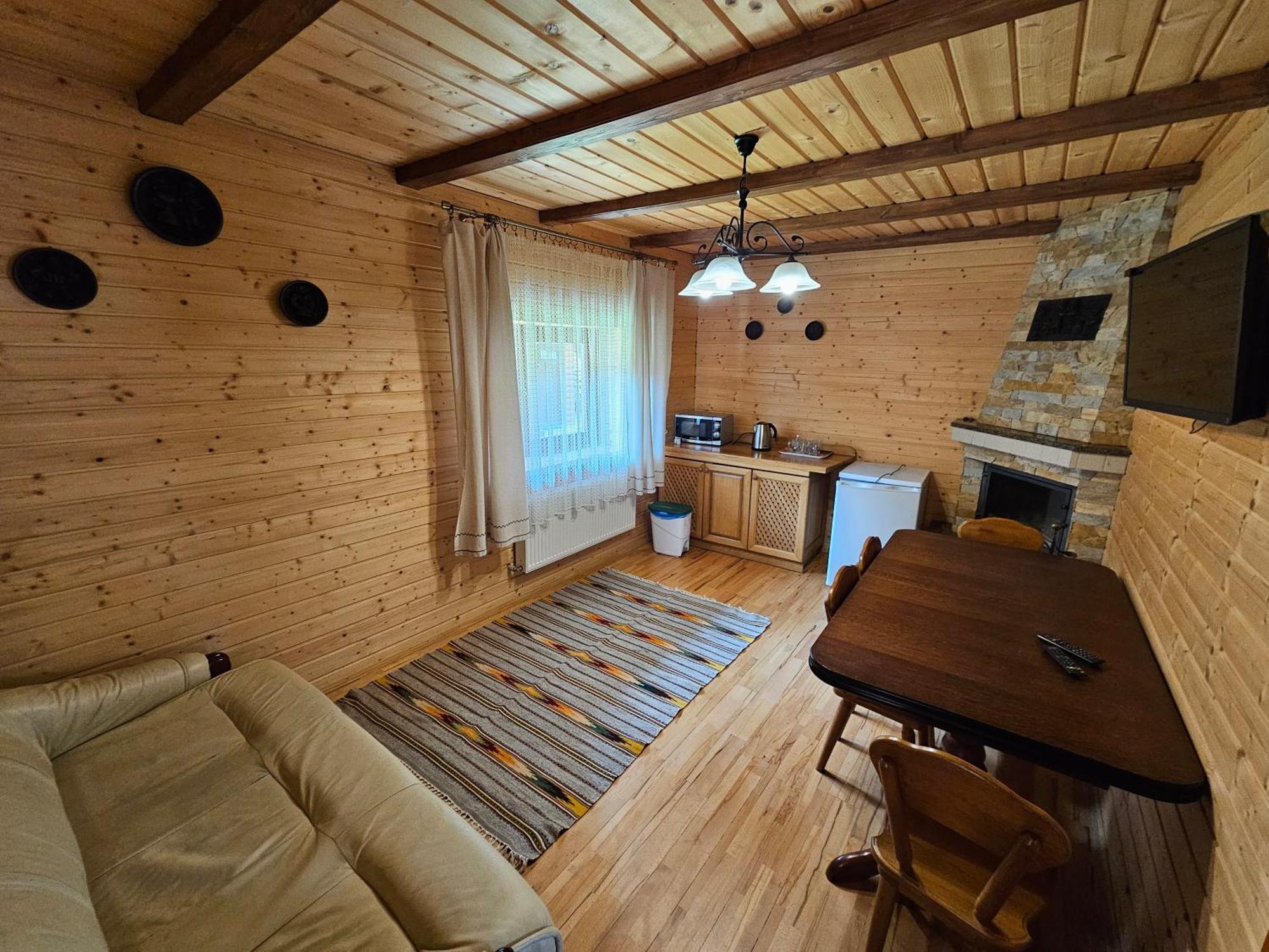 Guesthouse Kolo Druziv 塔塔里夫 外观 照片