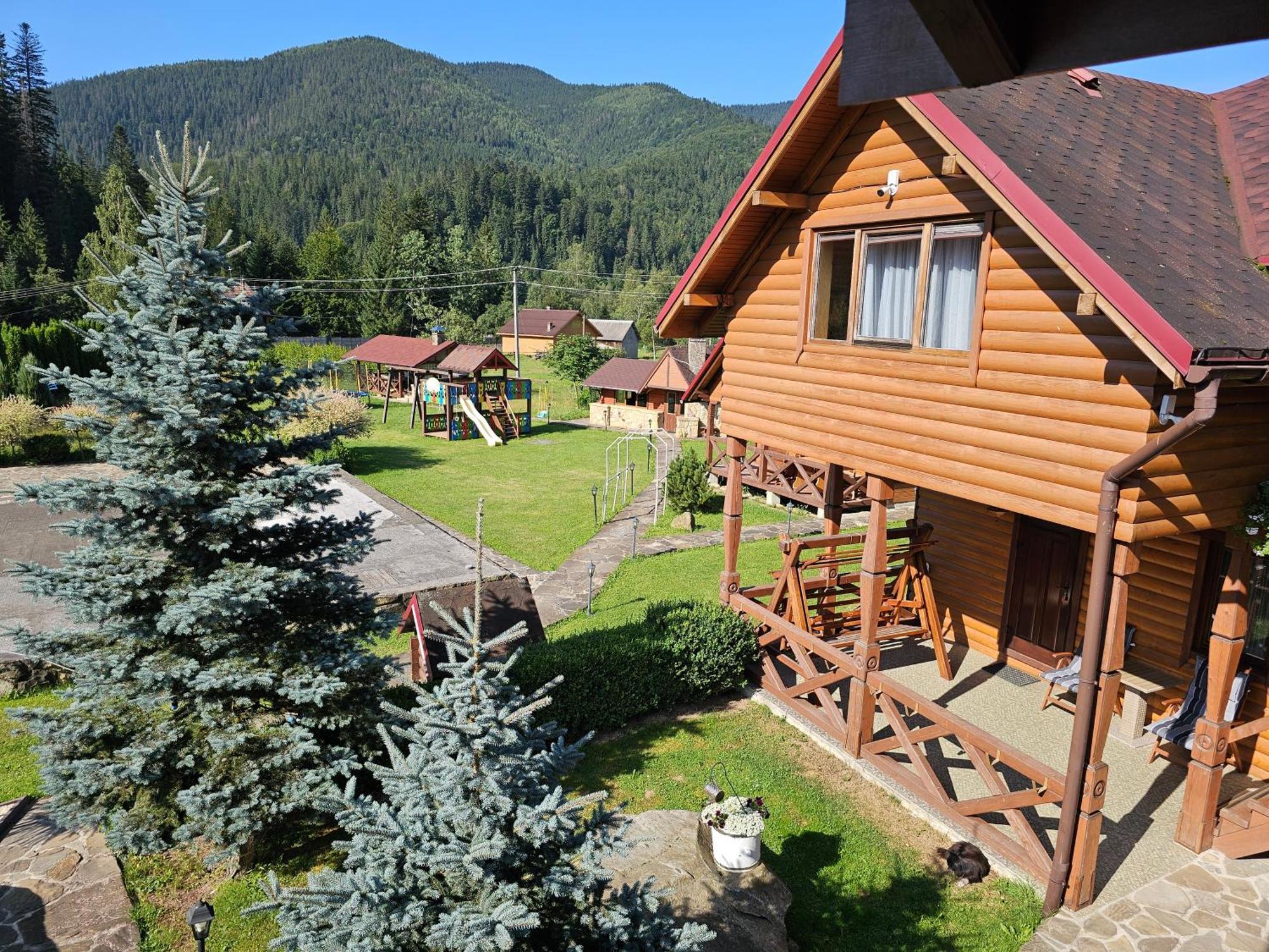 Guesthouse Kolo Druziv 塔塔里夫 外观 照片