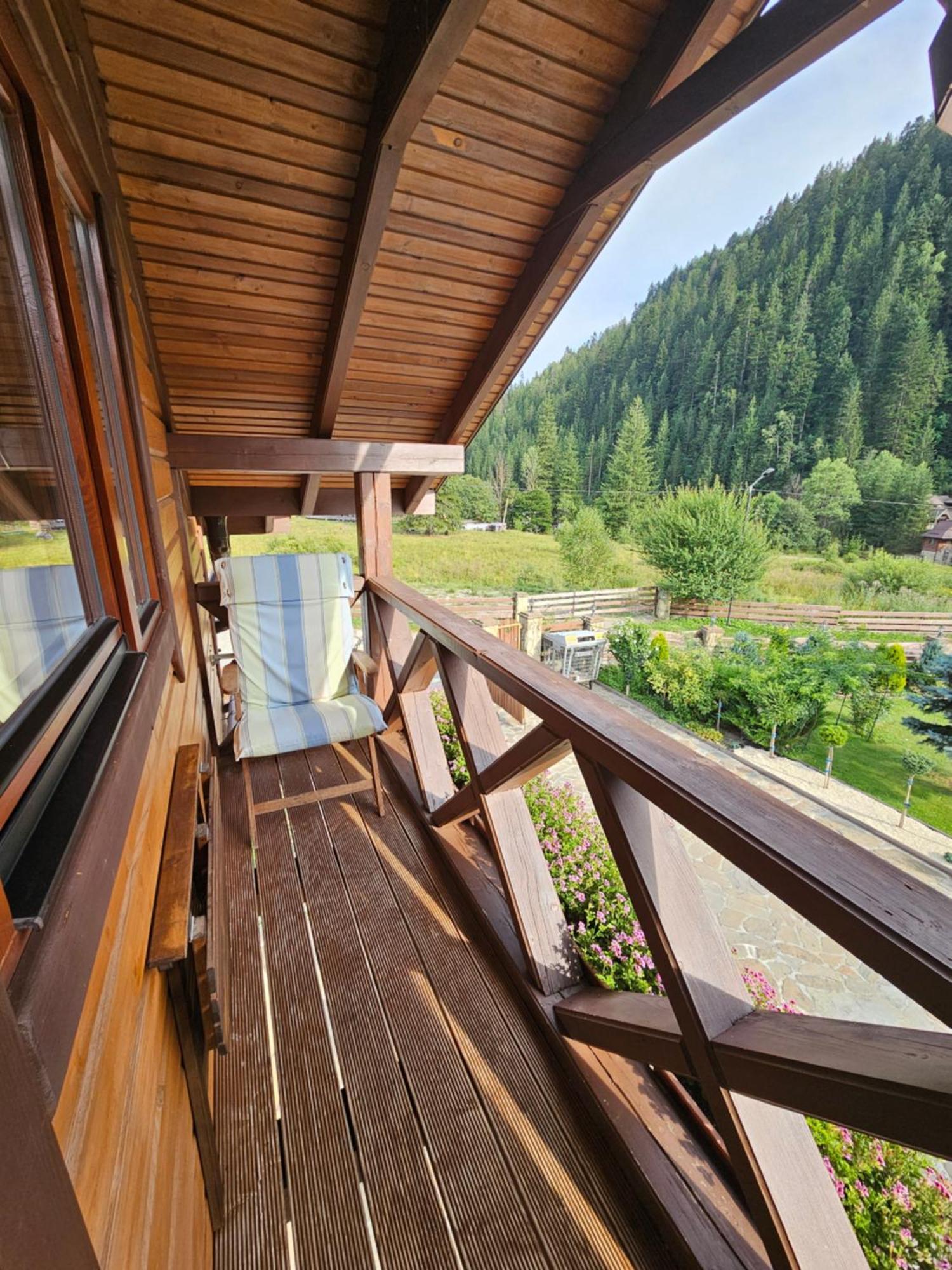 Guesthouse Kolo Druziv 塔塔里夫 外观 照片