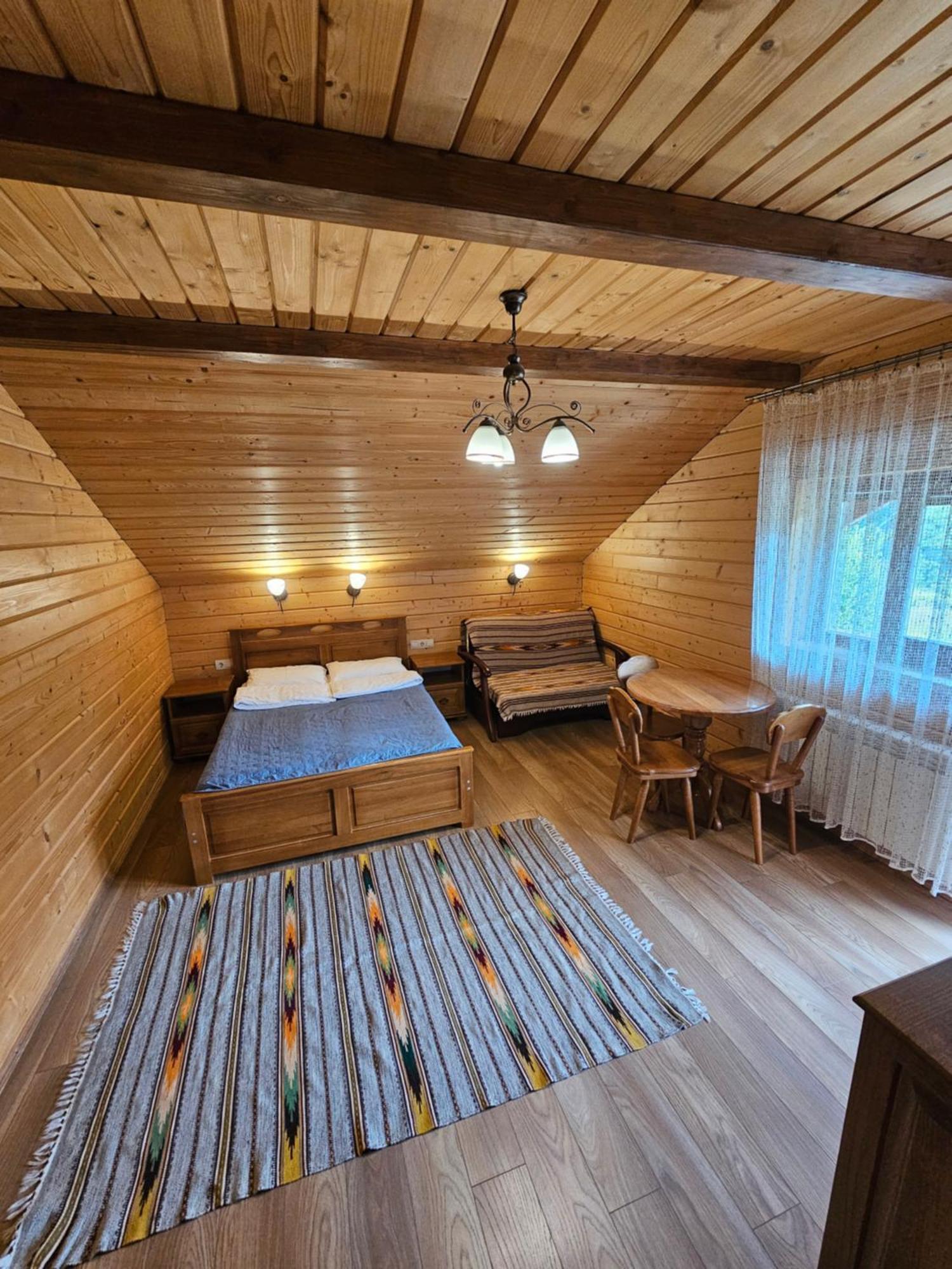 Guesthouse Kolo Druziv 塔塔里夫 外观 照片