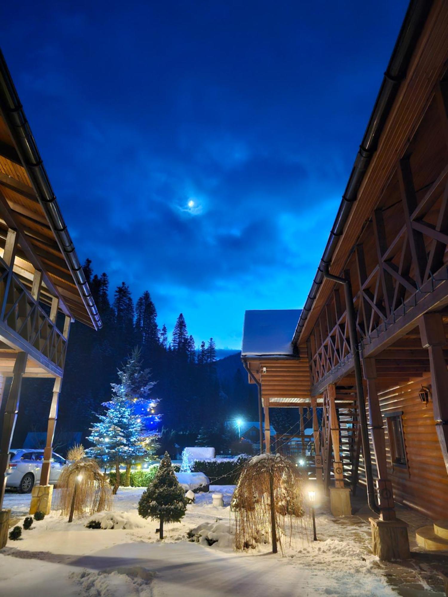 Guesthouse Kolo Druziv 塔塔里夫 外观 照片
